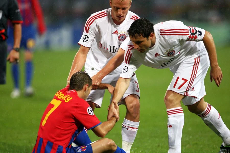 Doar FCSB, doar Gigi Becali! Rivalele privesc cu jind: roș-albaștrii, singurii care aduc „crema” Europei la București » United, pe lista marilor brand-uri înfruntate în ultimii 20 de ani