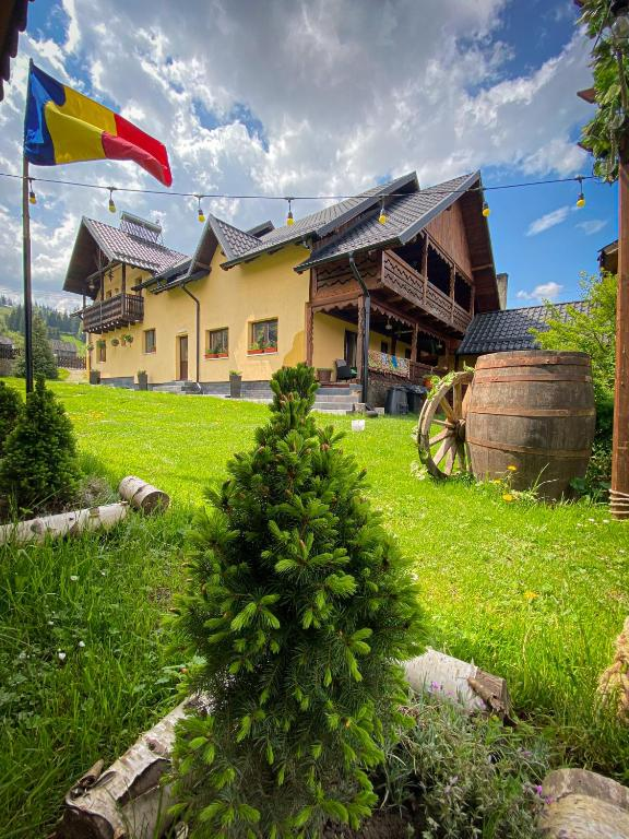 Pensiuena Păpărași: afaceri controversate