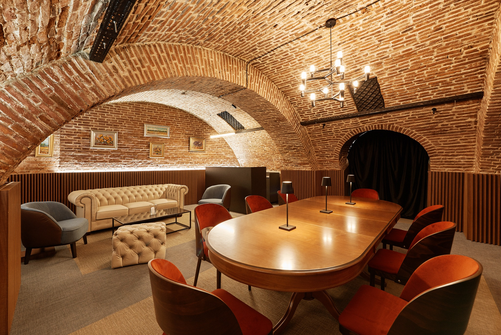 Bătaie cafenea București: Clan interlop provoacă haos