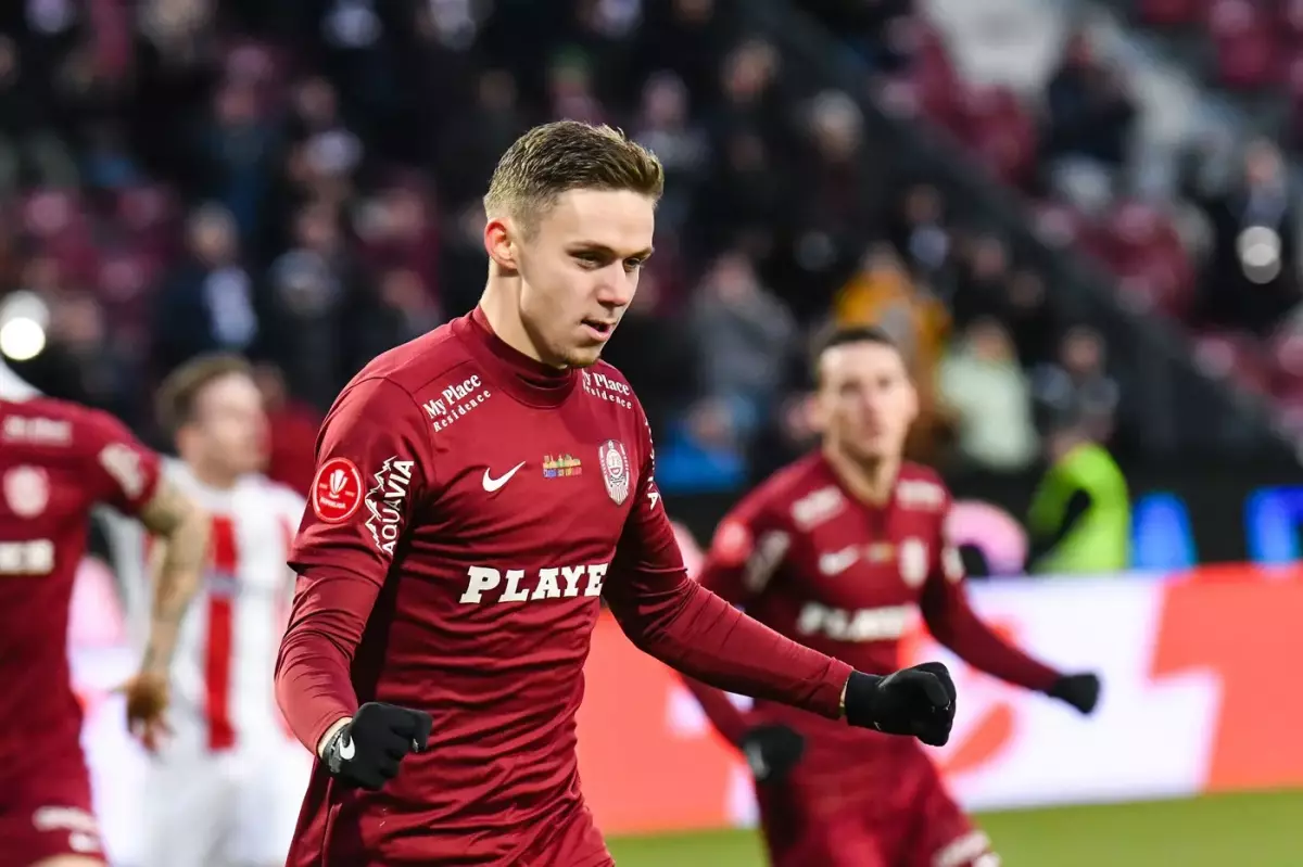 CFR Cluj a învins Farul, scor 3-1, în Superligă. Louis Munteanu a marcat golurile clujenilor