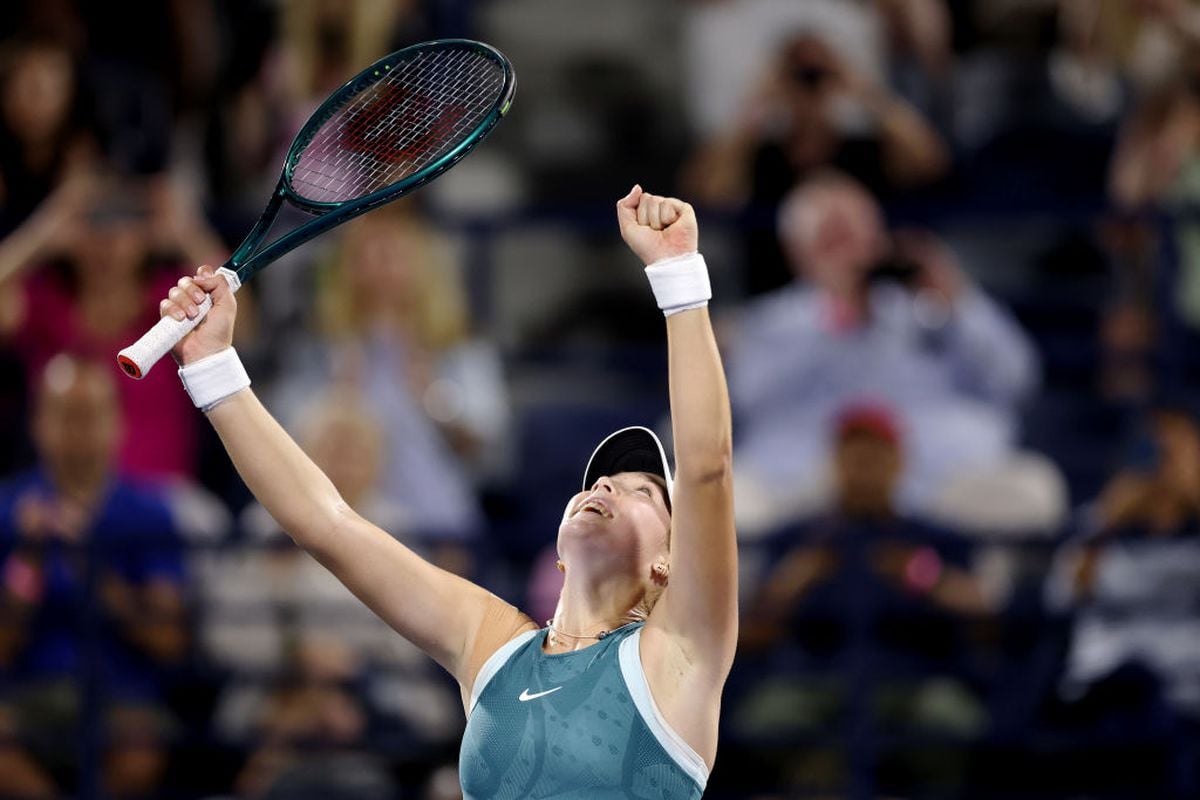 Tenisul feminin chiar are un nou superstar în 2025! După Swiatek, a bătut-o și pe Rybakina și e în finală la Dubai Tenisul feminin chiar are un nou superstar în 2025! După Swiatek, a bătut-o și pe Rybakina și e în finală la Dubai