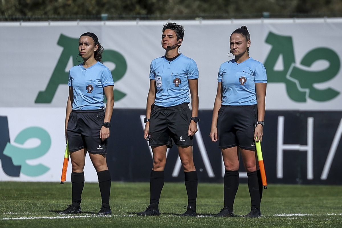 Pentru prima dată în istorie, o femeie va arbitra în prima ligă masculină portugheză Pentru prima dată în istorie, o femeie va arbitra în prima ligă masculină portugheză