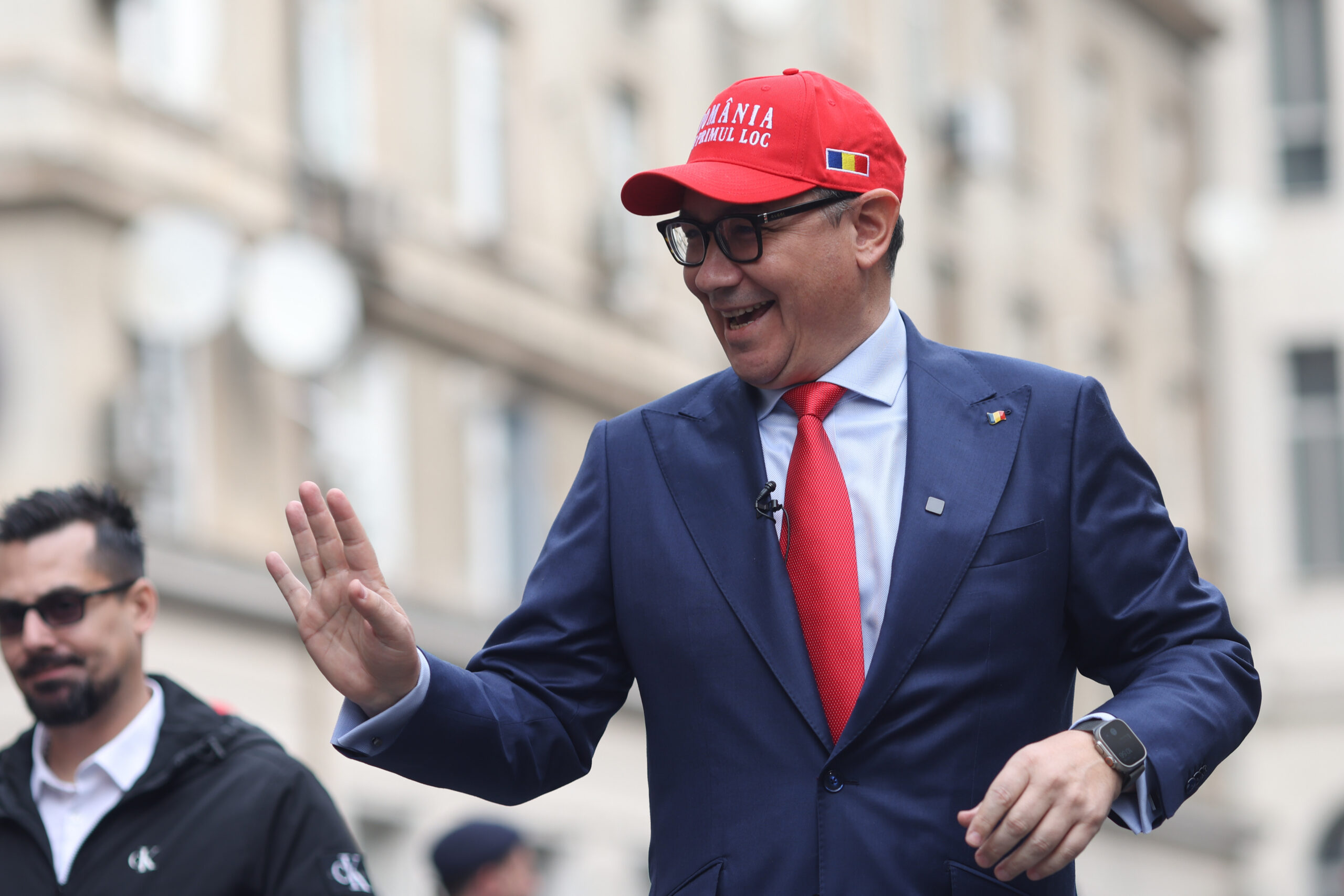 Victor Ponta, despre demisia după Colectiv: Klaus Iohannis a profitat politic de pe urma acelei tragedii Victor Ponta, despre demisia după Colectiv: Klaus Iohannis a profitat politic de pe urma acelei tragedii