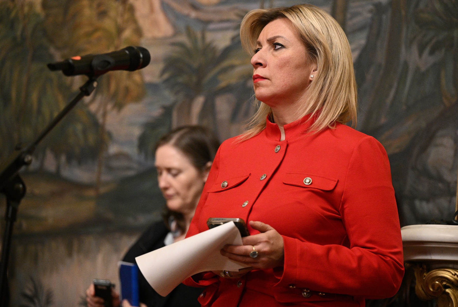 Zaharova a stârnit furia Romei, după un nou atac verbal la adresa lui Mattarella. Reacție fermă a șefului diplomației italiene Zaharova a stârnit furia Romei, după un nou atac verbal la adresa lui Mattarella. Reacție fermă a șefului diplomației italiene