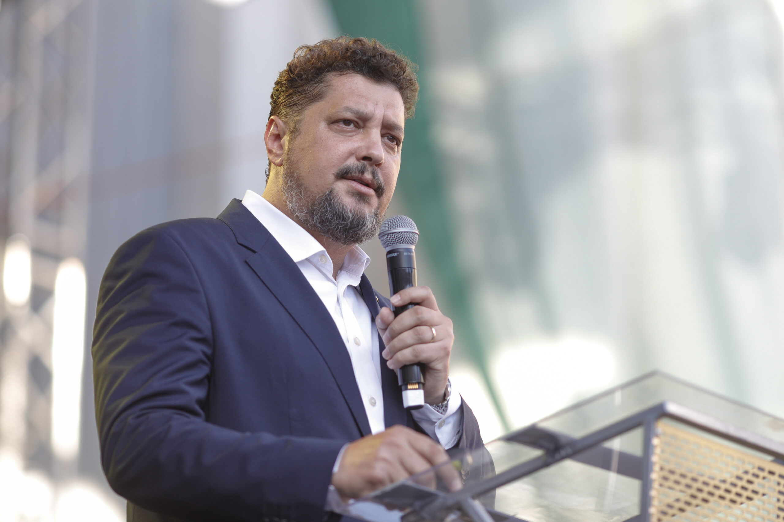 VIDEOINTERVIU „Va veni vremea scadențelor și a analizelor”. Ce le reproșează cofondatorul AUR, Claudiu Târziu, lui George Simion și lui Călin Georgescu / Ce spune despre legionarii care „s-au sfințit” în închisorile comuniste VIDEOINTERVIU „Va veni vremea scadențelor și a analizelor”. Ce le reproșează cofondatorul AUR, Claudiu Târziu, lui George Simion și lui Călin Georgescu / Ce spune despre legionarii care „s-au sfințit” în închisorile comuniste