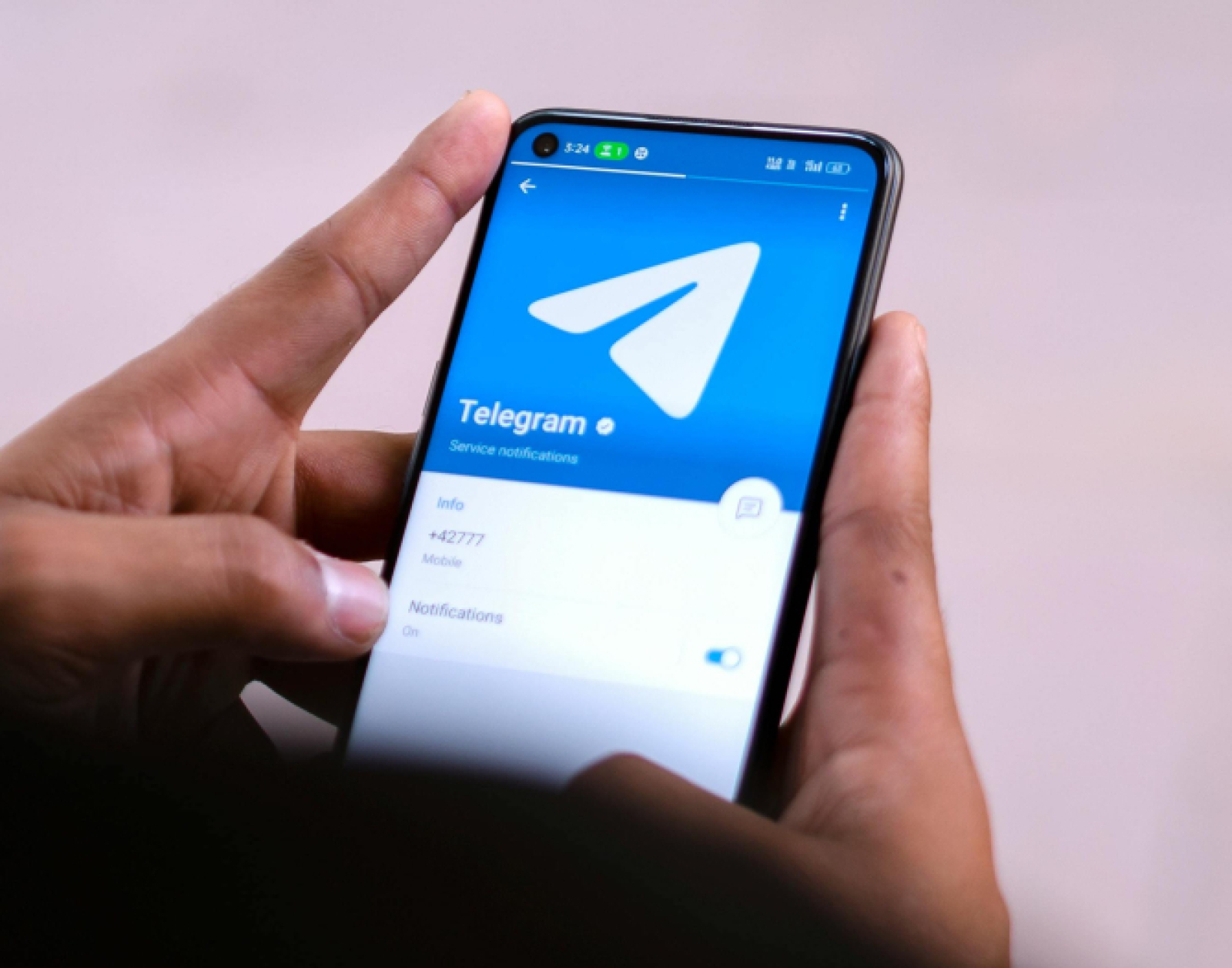 Pavel Durov, fondatorul Telegram, a fost lăsat să părăsească Franța. Unde s-a dus