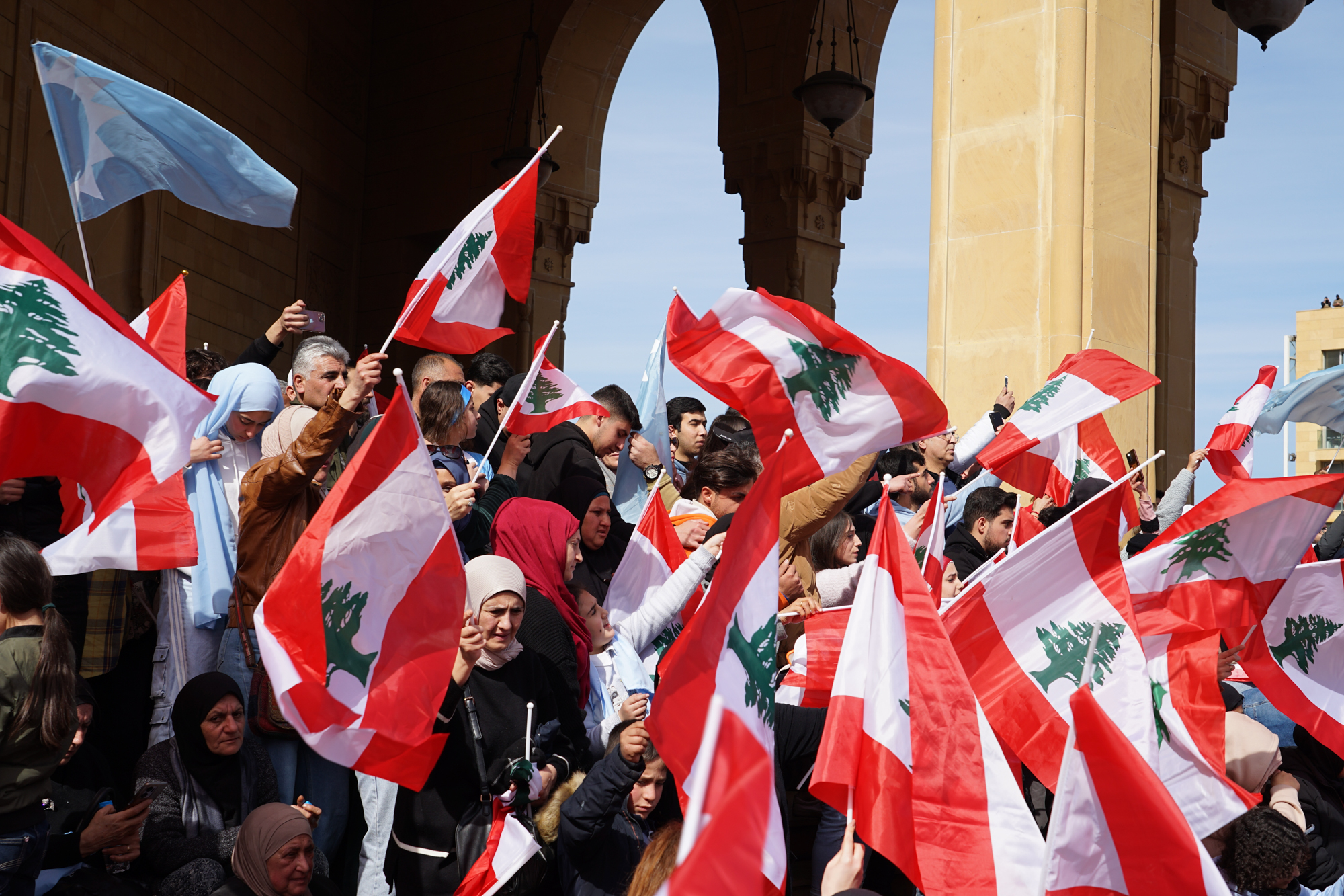 Corespondență din Liban: „Îi mulțumesc lui Dumnezeu pentru conflict. Altfel, am fi avut un nou război civil.” Singurii libanezi care nu condamnă Israelul Corespondență din Liban: „Îi mulțumesc lui Dumnezeu pentru conflict. Altfel, am fi avut un nou război civil.” Singurii libanezi care nu condamnă Israelul