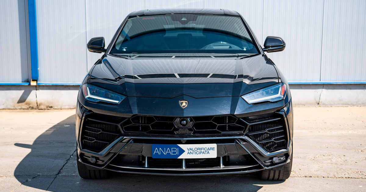 Autoritățile române încearcă de săptămâni întregi să vândă două Lamborghini confiscate. Cu cât a scăzut prețul