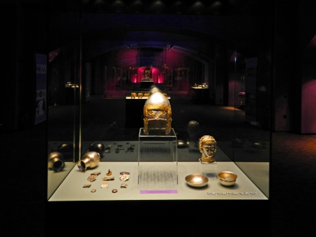 FOTO Poliția strânge cercul în cazul furtul tezaurului dacic de la Muzeul Drents: Acesta e unul dintre suspecți FOTO Poliția strânge cercul în cazul furtul tezaurului dacic de la Muzeul Drents: Acesta e unul dintre suspecți