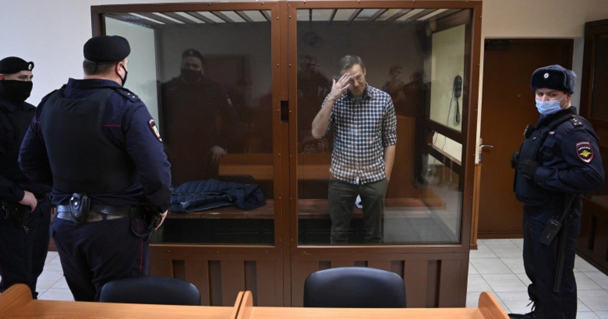 Trei avocați ai lui Navalnîi, condamnați la ani de închisoare într-o colonie penală din Rusia pentru „activități extremiste” Trei avocați ai lui Navalnîi, condamnați la ani de închisoare într-o colonie penală din Rusia pentru „activități extremiste”