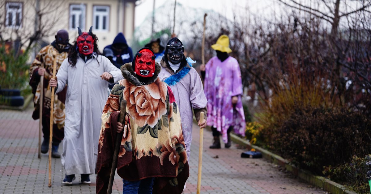 „Urâții”, obiceiul din Oltenia care încheie Sărbătorile de Iarnă