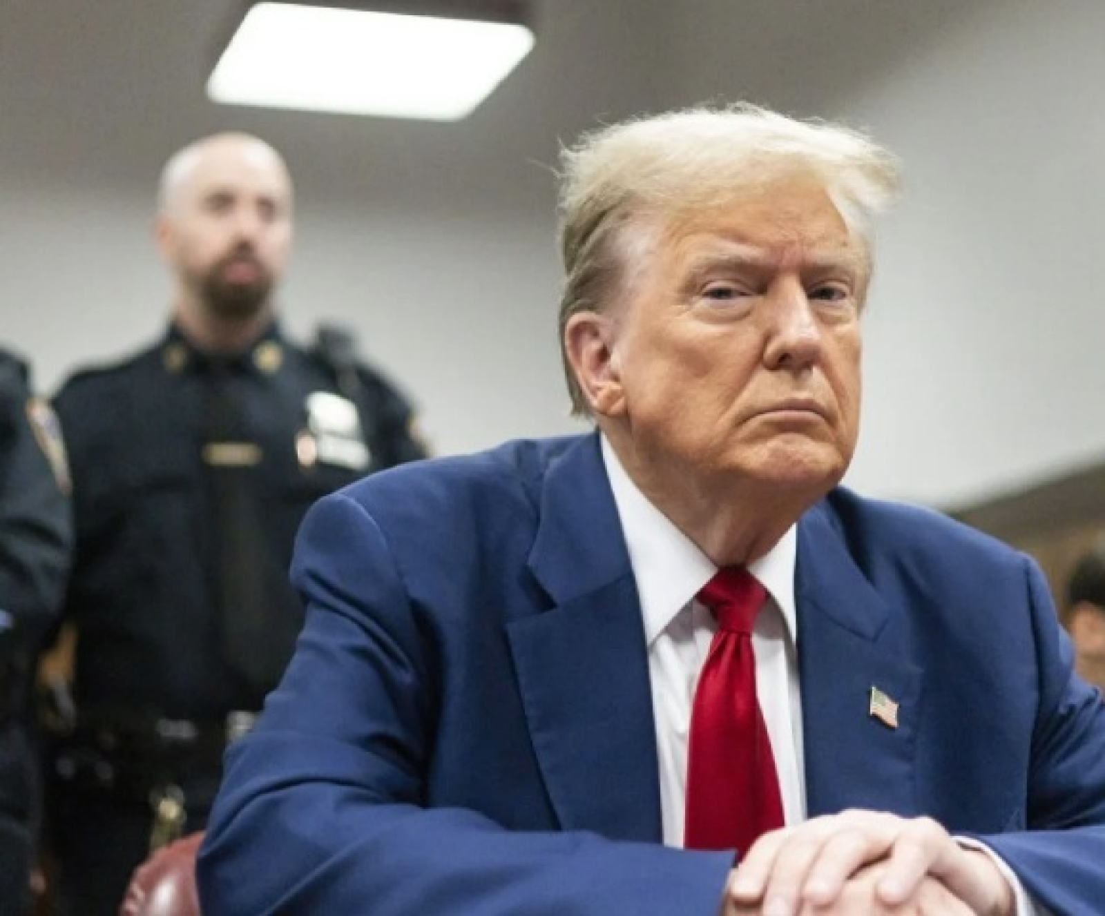 Scapă sau nu Trump de închisoare?! Decizia care zguduie America chiar înainte de inaugurare Scapă sau nu Trump de închisoare?! Decizia care zguduie America chiar înainte de inaugurare