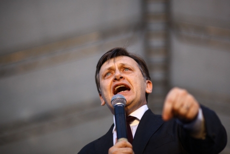 Crin Antonescu: ‘Raporturile mele cu sistemul sunt următoarele’