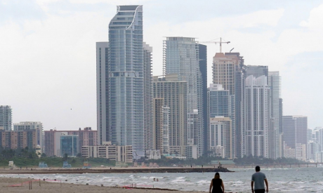 Zeci de clădiri din sud-estul Floridei se scufundă într-un ritm alarmant. Ce spun cercetătorii despre acest fenomen