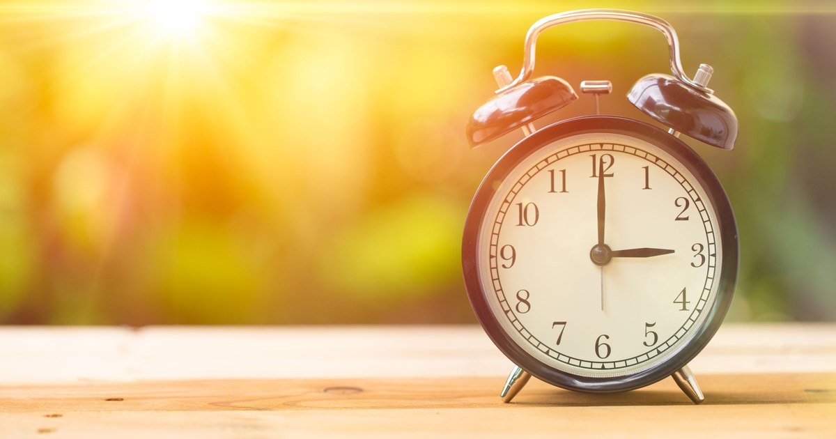 Schimbarea orei 2025. Trecem la ora de vară: când, de ce și cum îți poate afecta sănătatea