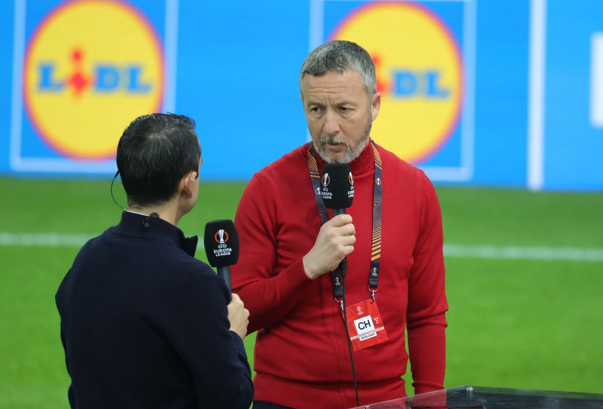 Mihai Stoica a comparat-o pe FCSB cu Arsenal, cu 45 de minute înainte de meciul cu Lyon: „Așa am gândit echipa” Mihai Stoica a comparat-o pe FCSB cu Arsenal, cu 45 de minute înainte de meciul cu Lyon: „Așa am gândit echipa”