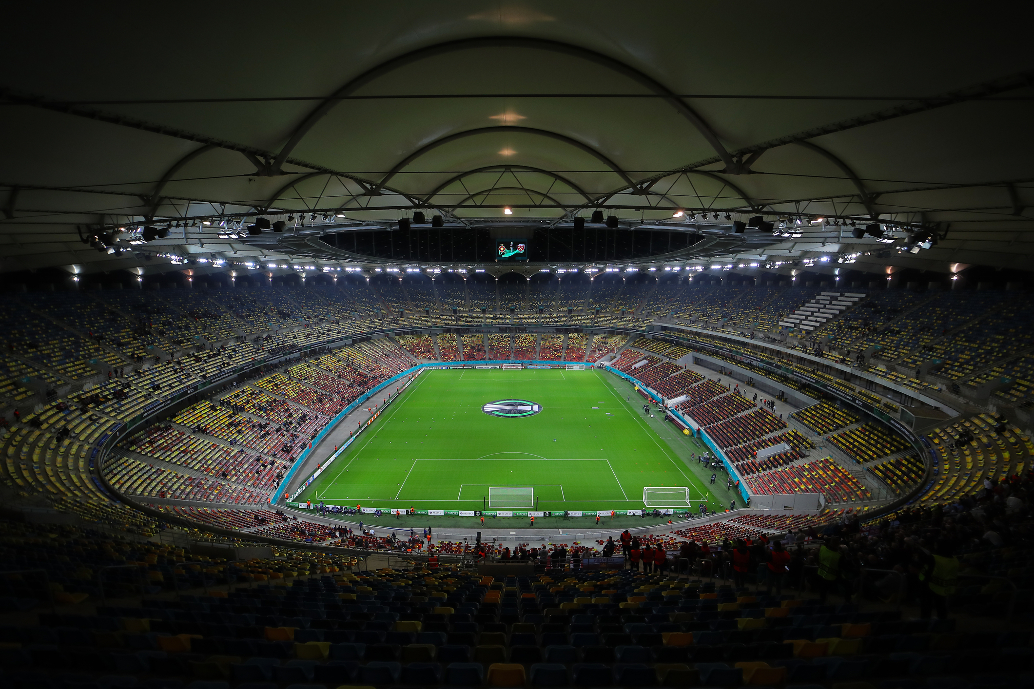 Un important fotbalist român mărturisește în premieră că lua pastile ca să doarmă, chiar înaintea de meciuri unde a scris istorie. „Mergeți la terapie”, spune el