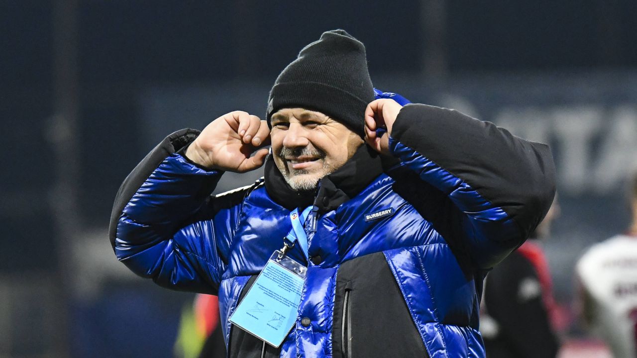 Marius Șumudică nu l-a menajat pe Mihai Stoica înainte de derby: „Nu sunt de acord! Ce rating făceam” Marius Șumudică nu l-a menajat pe Mihai Stoica înainte de derby: „Nu sunt de acord! Ce rating făceam”