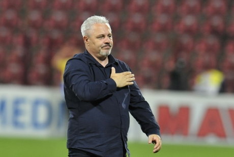 Șumudică, înainte de derby: ‘FCSB e favorită, pe Arena Națională cunosc fiecare petic de teren Șumudică, înainte de derby: ‘FCSB e favorită, pe Arena Națională cunosc fiecare petic de teren