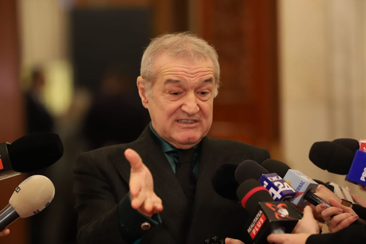 Dinamovistul din Superliga anunță că votează cu Becali la prezidențiale: „Nea Gigi va avea votul meu pe viață. Intră sigur în turul 2” Dinamovistul din Superliga anunță că votează cu Becali la prezidențiale: „Nea Gigi va avea votul meu pe viață. Intră sigur în turul 2”