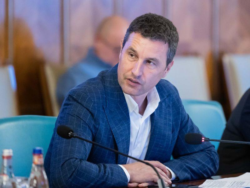 Tanczos Barna anunţă comasarea unor instituţii, fără „concedieri masive” /„ Îmi doresc ca cei care au făcut performanţă în instituţiile publice să facă performanţă şi în mediu privat”