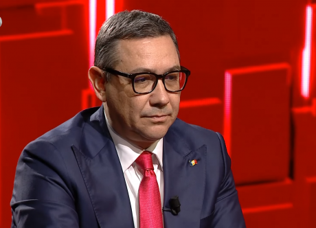 Reacția lui Victor Ponta după ce Crin Antonescu l-a făcut ‘travestit’: ‘Românii s-au săturat de gâlceava politicienilor’ Reacția lui Victor Ponta după ce Crin Antonescu l-a făcut ‘travestit’: ‘Românii s-au săturat de gâlceava politicienilor’