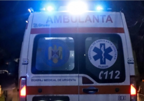 Vaslui: Femeie, transportată la spital după un incendiu izbucnit în apartamentul său