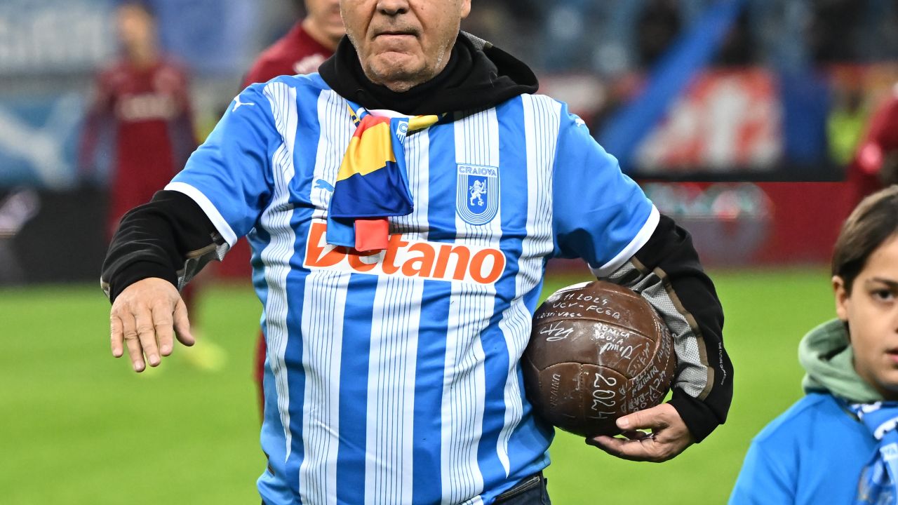 Sorin Cârțu jubilează după victoria cu U Cluj, din play-off: „Băieții au răspuns” Sorin Cârțu jubilează după victoria cu U Cluj, din play-off: „Băieții au răspuns”