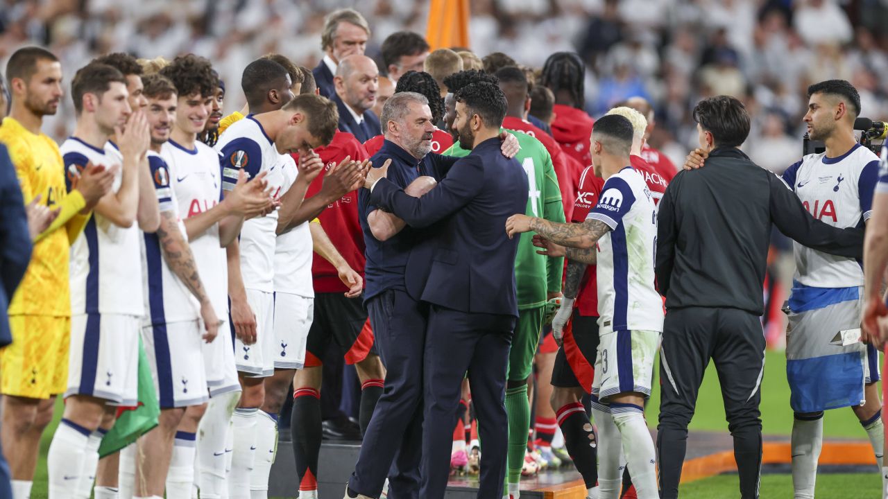 Gest uriaș făcut de Postecoglou imediat după fluierul final. Jucătorii lui Manchester United au fost surprinși