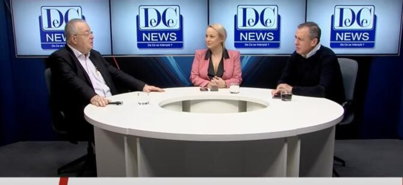 Lupta pentru Cotroceni: Candidații care câștigă teren pe ultima sută de metri. Chirieac Lupta pentru Cotroceni: Candidații care câștigă teren pe ultima sută de metri. Chirieac