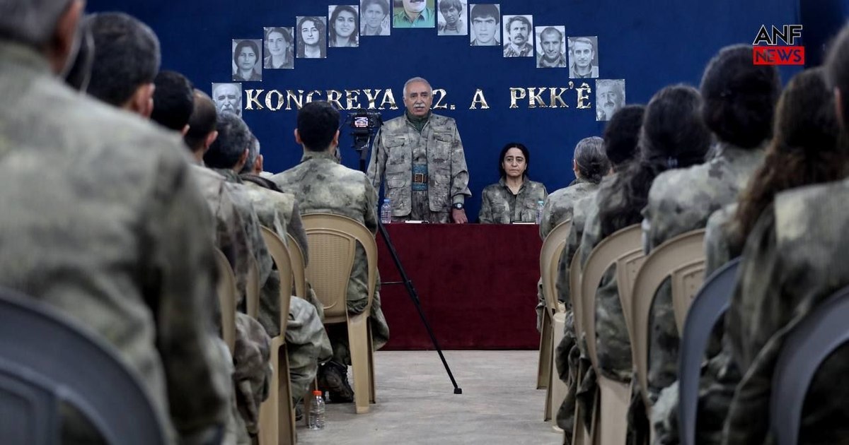 Moment istoric în Turcia: Partidul Muncitorilor din Kurdistan s-a dizolvat și anunță sfârşitul luptei armate împotriva Ankarei Moment istoric în Turcia: Partidul Muncitorilor din Kurdistan s-a dizolvat și anunță sfârşitul luptei armate împotriva Ankarei