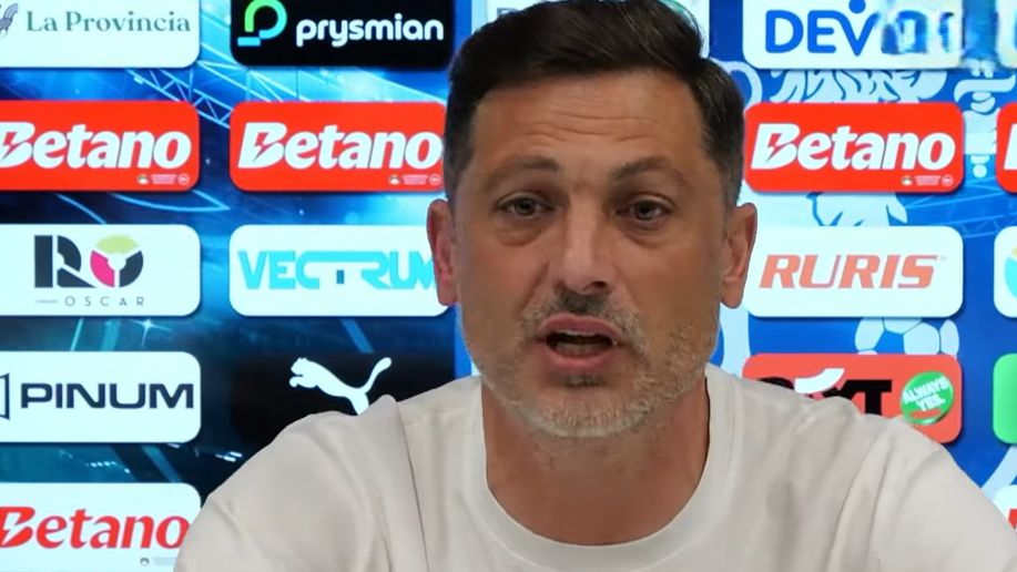 Gestul celor de la FCSB care l-a deranjat pe Mirel Rădoi: ”O lipsă de respect!” Gestul celor de la FCSB care l-a deranjat pe Mirel Rădoi: ”O lipsă de respect!”