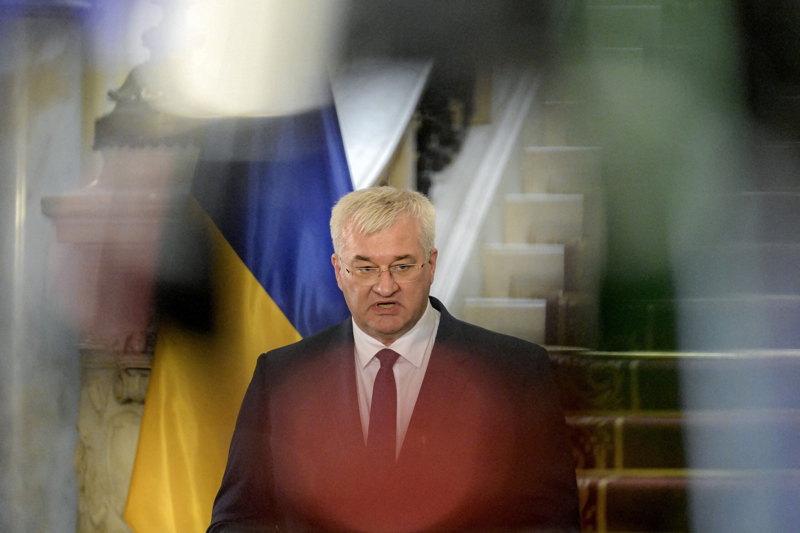 Ucraina expulzează doi diplomați ungari. Decizia, după o măsură similară a Budapestei și arestarea a doi agenți ai Ungariei Ucraina expulzează doi diplomați ungari. Decizia, după o măsură similară a Budapestei și arestarea a doi agenți ai Ungariei