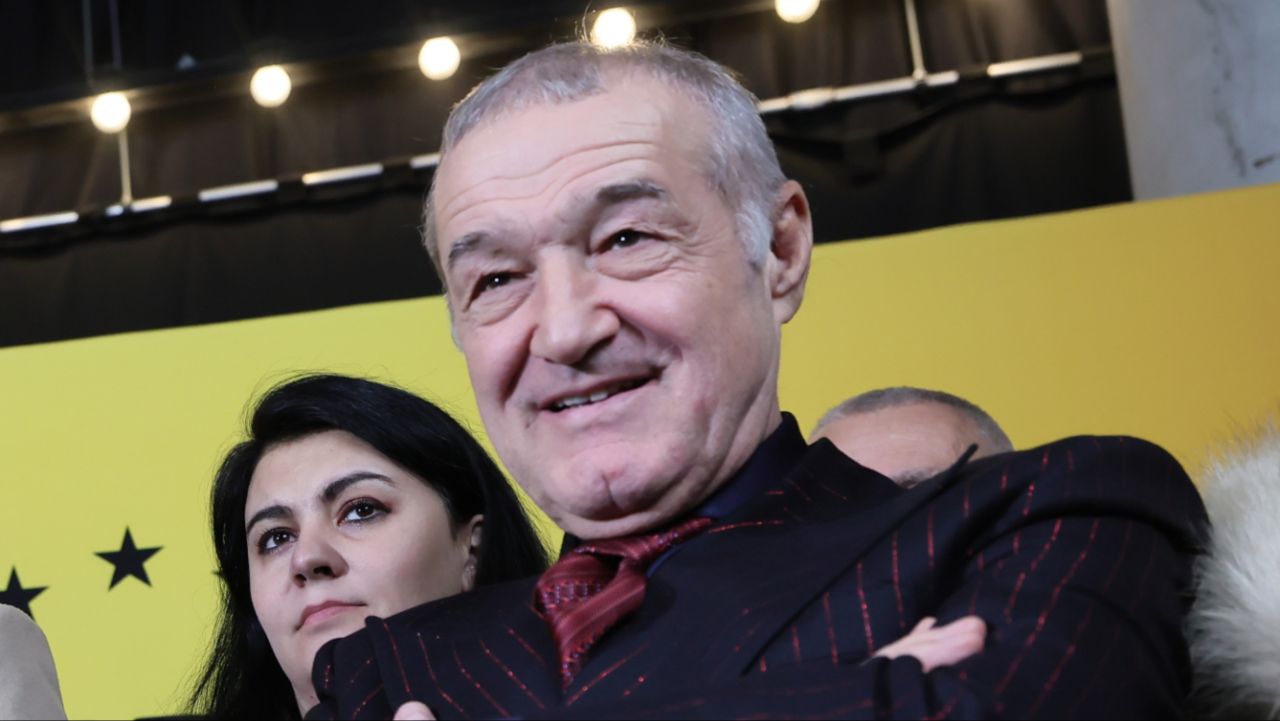 Gigi Becali vrea să transfere un fotbalist de la rivala Dinamo: „Îmi place, dă cu capul!” Gigi Becali vrea să transfere un fotbalist de la rivala Dinamo: „Îmi place, dă cu capul!”