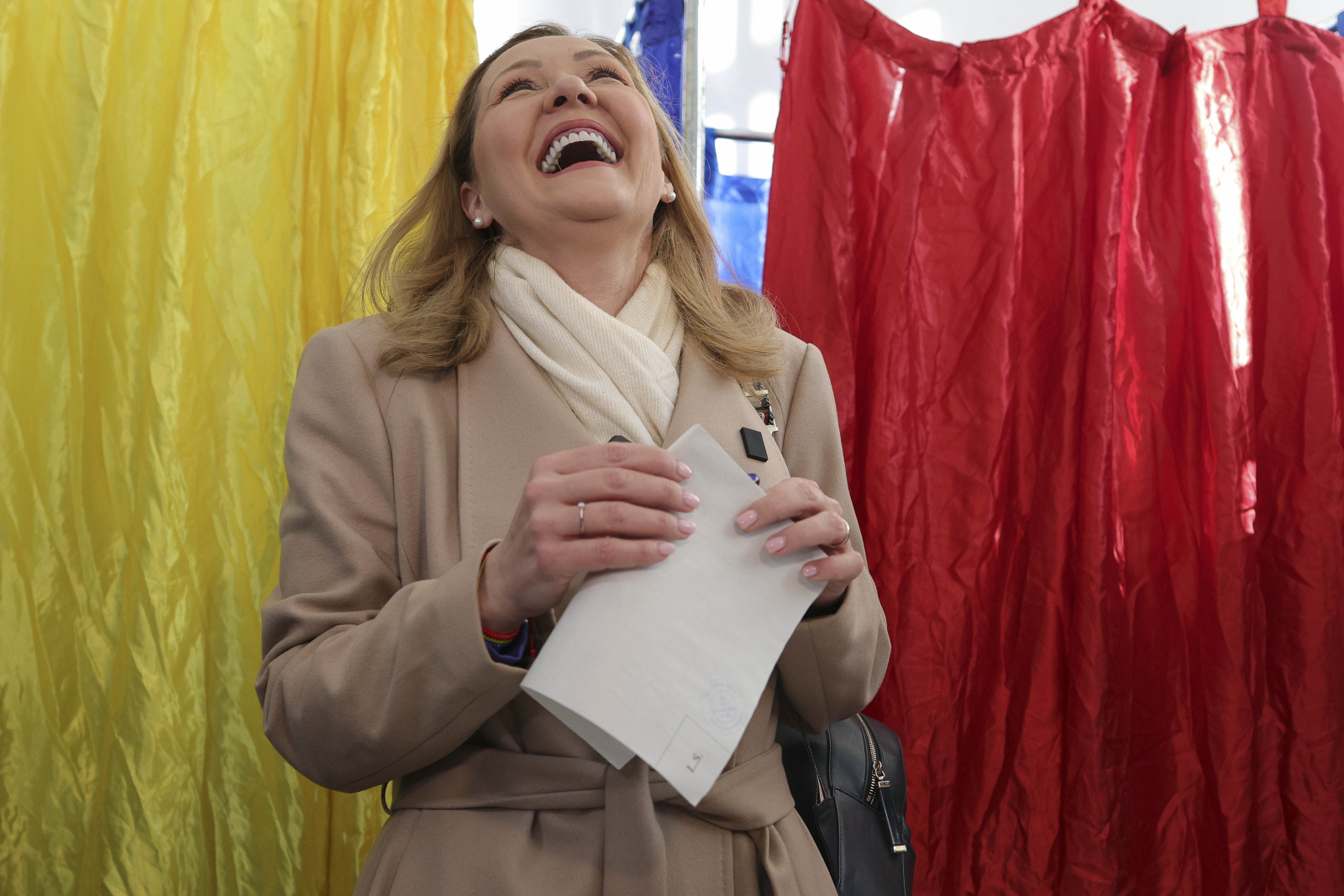 Lovitură pentru USR: Situație fără precedent. Trebuie să renunțe imediat la Nicușor Dan/ Mesajul fulminant al Vioricăi Dăncilă Lovitură pentru USR: Situație fără precedent. Trebuie să renunțe imediat la Nicușor Dan/ Mesajul fulminant al Vioricăi Dăncilă