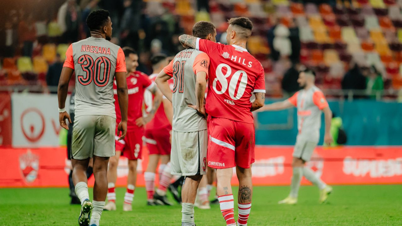 Absență importantă din primul 11 al lui FCSB! Cum arată echipele de start în ”eternul derby” Absență importantă din primul 11 al lui FCSB! Cum arată echipele de start în ”eternul derby”