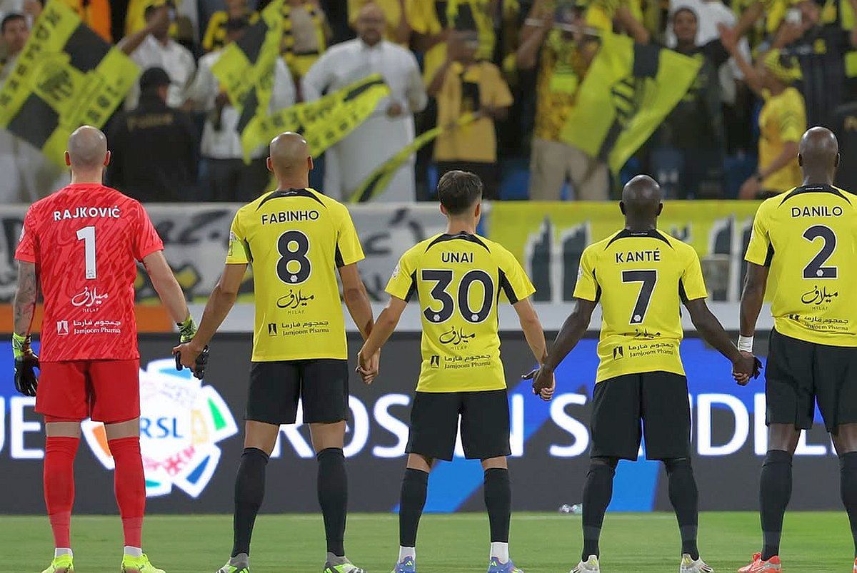 Nu Ronaldo, nu Al Hilal! Al Ittihad, Benzema și Laurent Blanc sunt noii campioni din Arabia Saudită