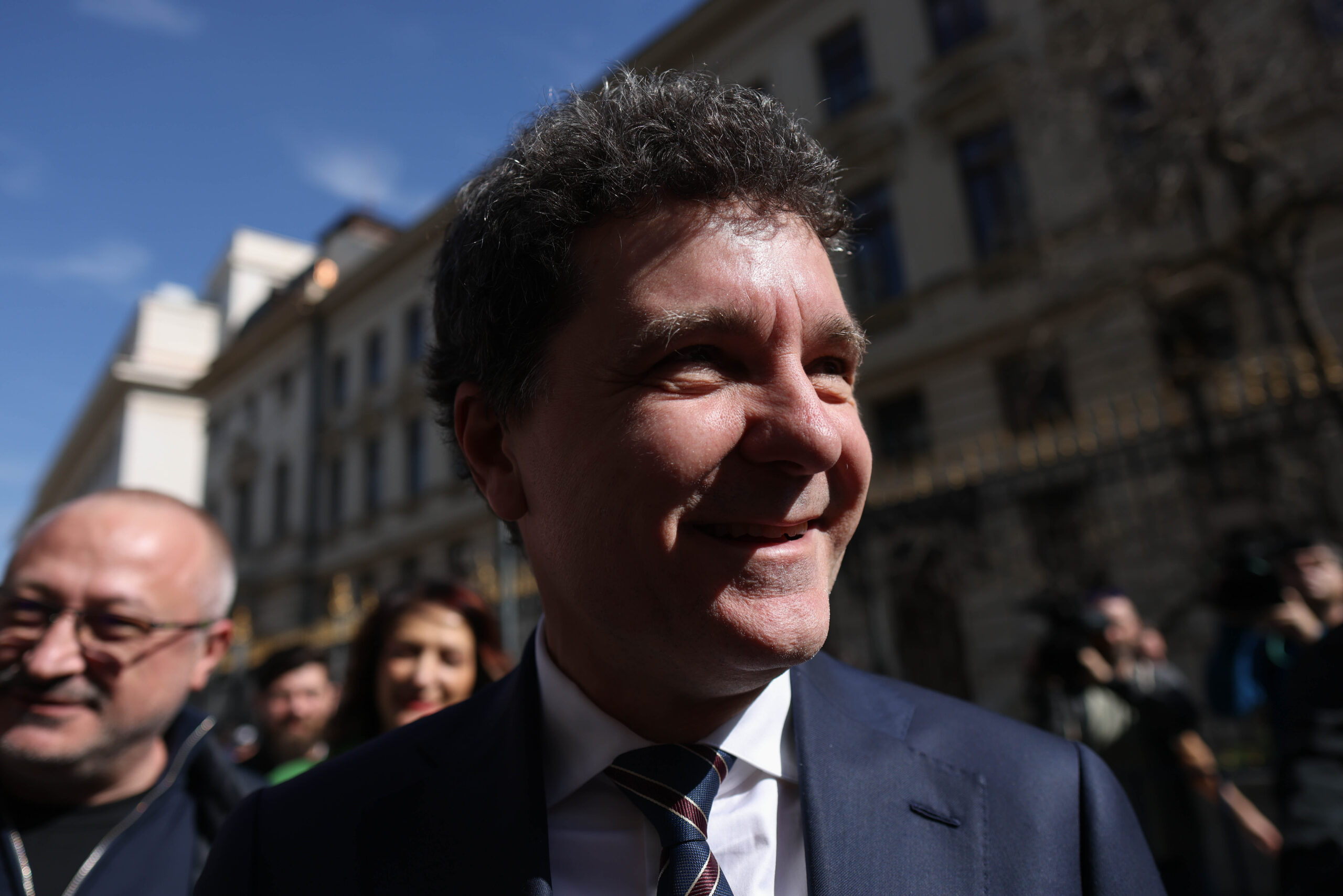 Nicușor Dan și-a lansat programul electoral: promite promovarea specialiștilor și o luptă cu marea corupție