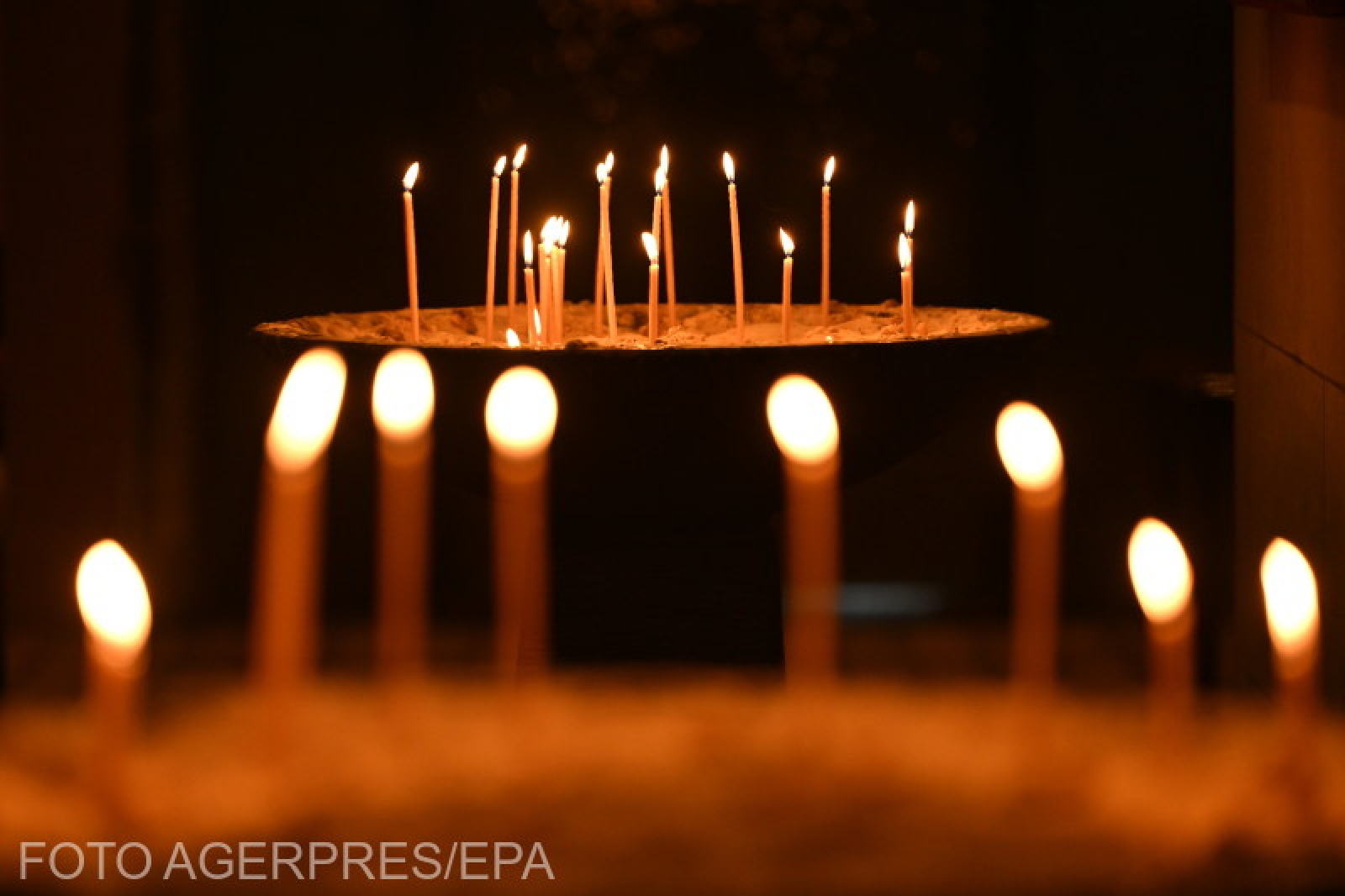 A murit un mare teolog şi etnolog român. „Dumnezeu să-l odihnească!” pe Costion Nicolescu A murit un mare teolog şi etnolog român. „Dumnezeu să-l odihnească!” pe Costion Nicolescu