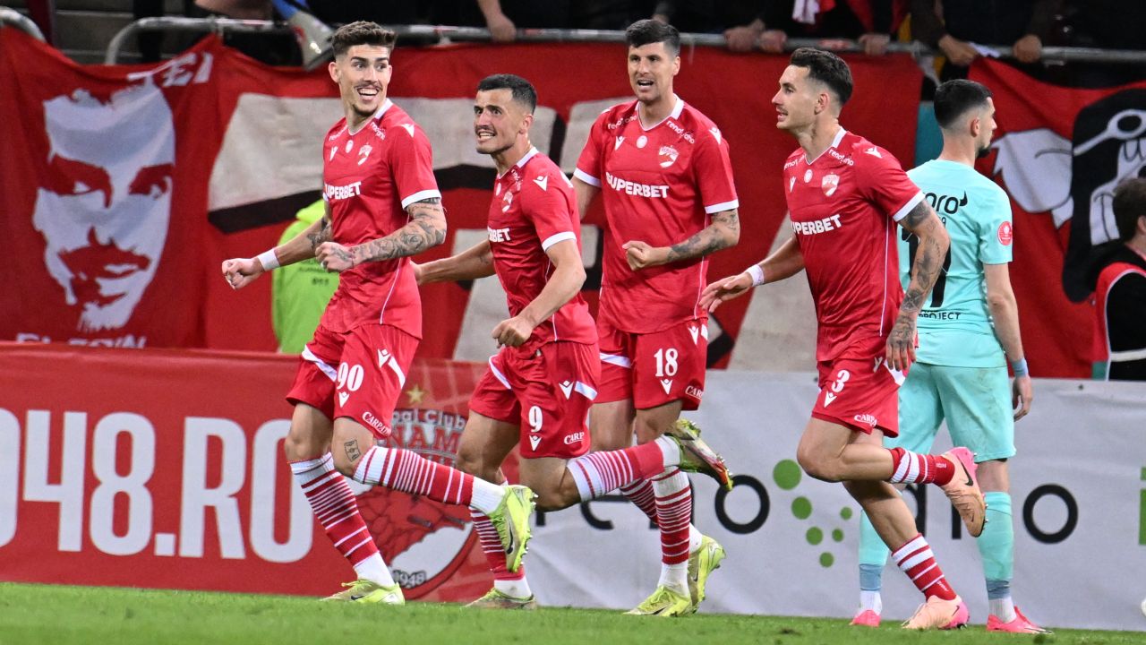 Ce a spus cel mai iubit dinamovist de către FCSB după remiza cu CFR Cluj: ”Mai bine aș mai juca un meci!” Ce a spus cel mai iubit dinamovist de către FCSB după remiza cu CFR Cluj: ”Mai bine aș mai juca un meci!”