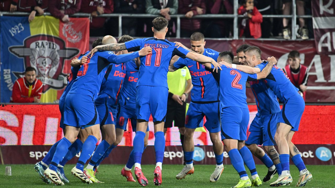 Rapid -1, ACUM pe Sport.ro | Derby în Giulești. Cisotti deschide scorul după doar 5 minute Rapid -1, ACUM pe Sport.ro | Derby în Giulești. Cisotti deschide scorul după doar 5 minute