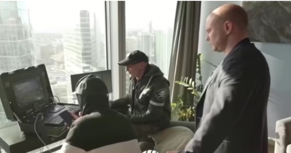 Operatorii ruși de drone lansează atacuri asupra Ucrainei din zgârie-nori din Moscova: „Un experiment” Operatorii ruși de drone lansează atacuri asupra Ucrainei din zgârie-nori din Moscova: „Un experiment”