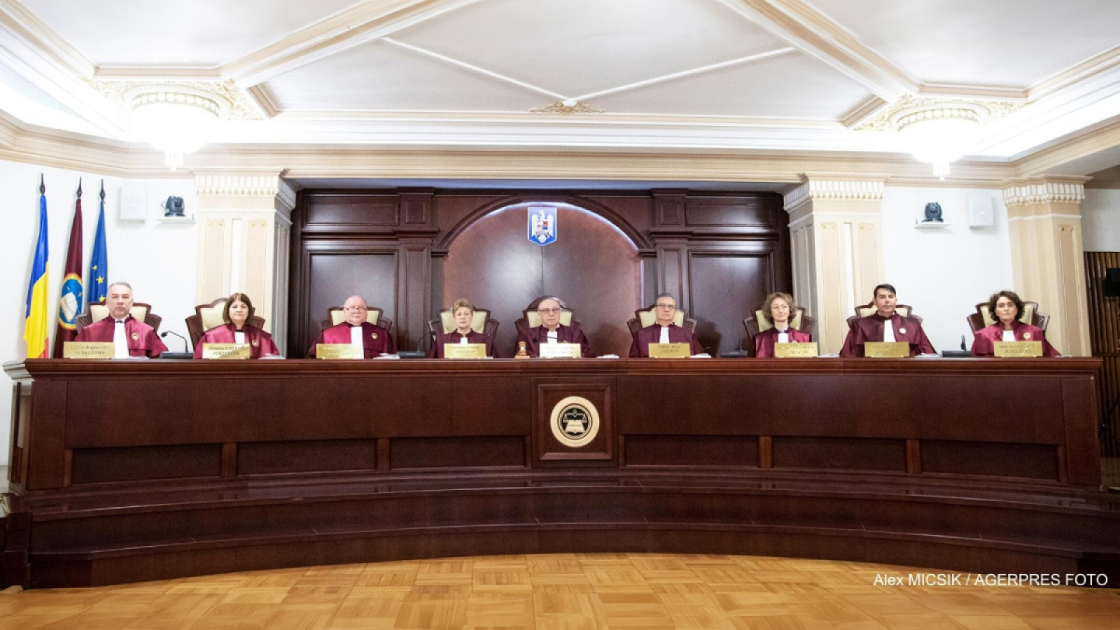 Cum a ajuns o speță veche de șase ani să schimbe legea declarațiilor de avere la CCR. Totul a pornit de la o consilieră amendată