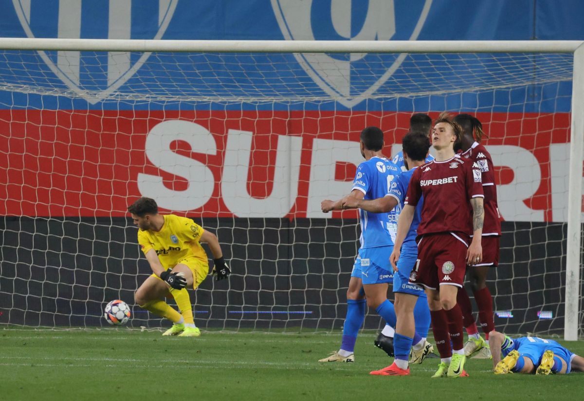 Scene IREALE în Universitatea Craiova -au întrecut în gafe