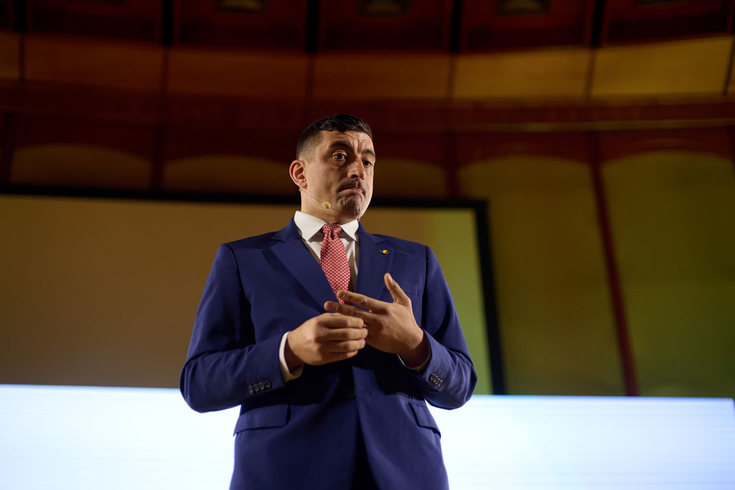 AEP demarează procedura de verificare în cazul promovării lui Simion. Omul responsabil cu finanțele AUR neagă contractul de lobby din SUA: Nu există contract, nu există vreo plată, nici din subvenție, nici din altă sursă