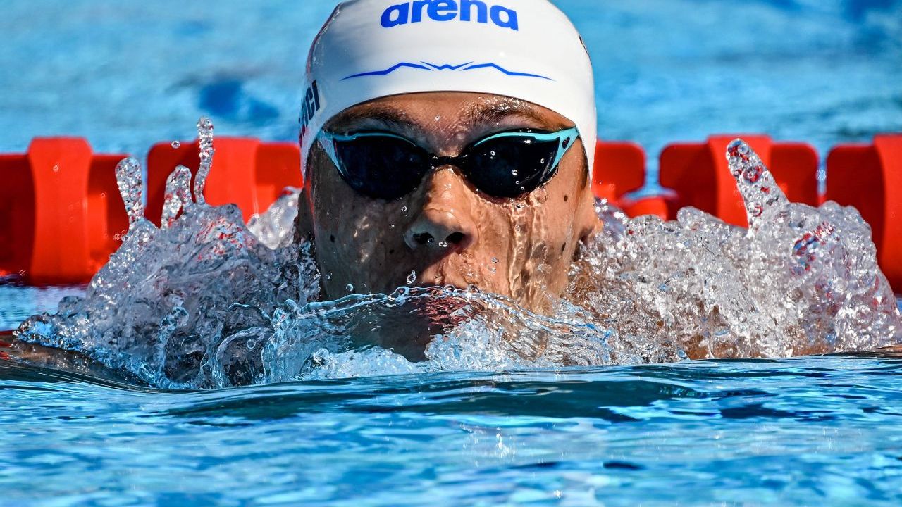 David Popovici se pregăteşte de prima competiţie oficială din 2025 David Popovici se pregăteşte de prima competiţie oficială din 2025