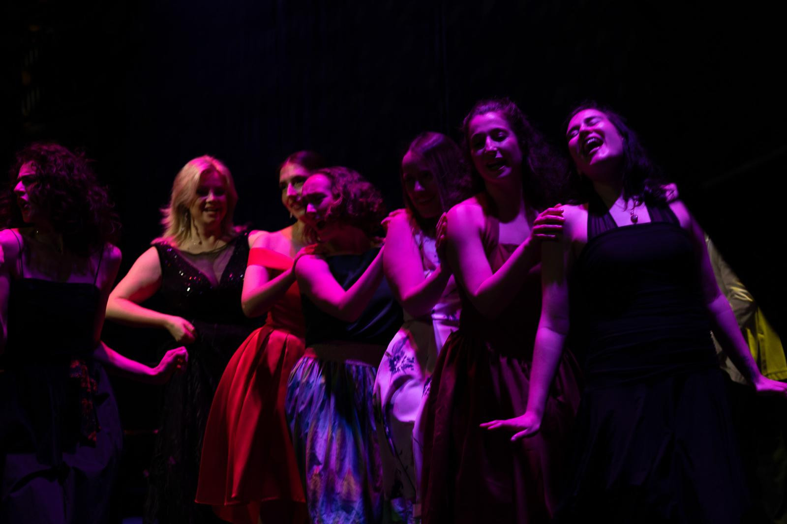 Golde-Danit, nepoata medicului personal al premierului Netanyahu, pe scena Teatrului Evreiesc din București