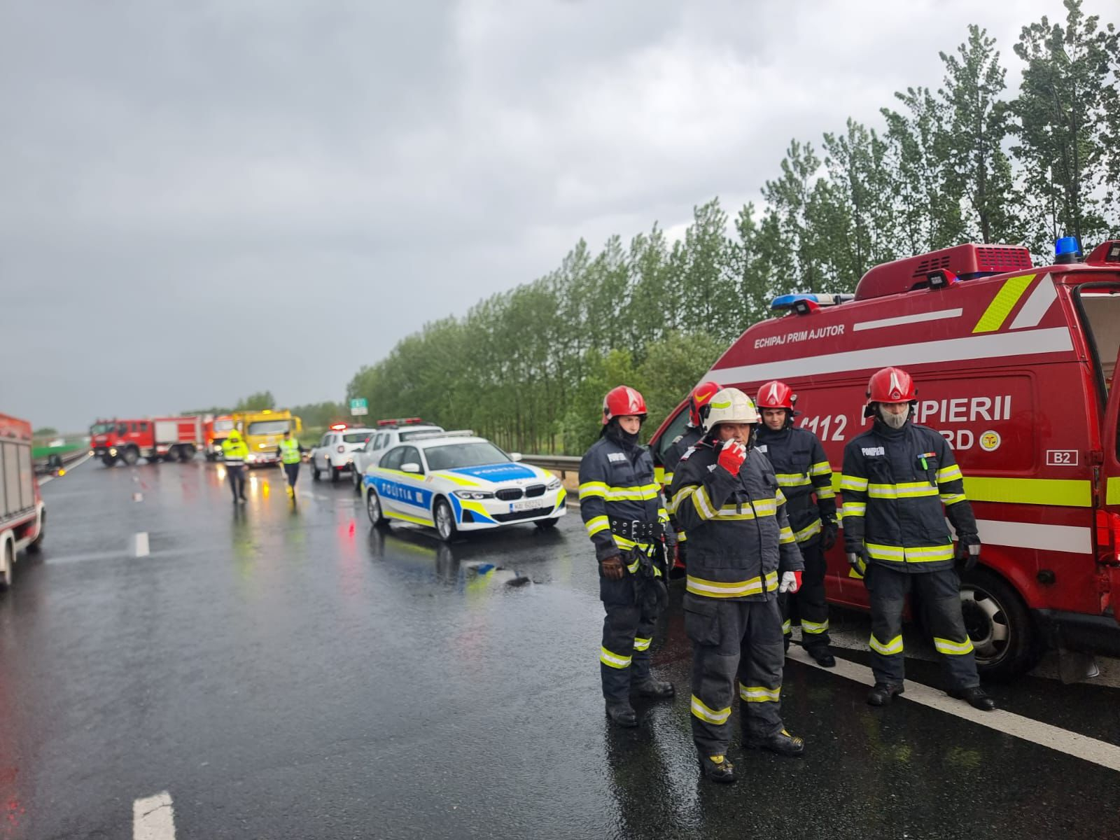 Accident cu 11 persoane implicate, pe A1/ Update: Planul Roșu de Intervenție, dezactivat