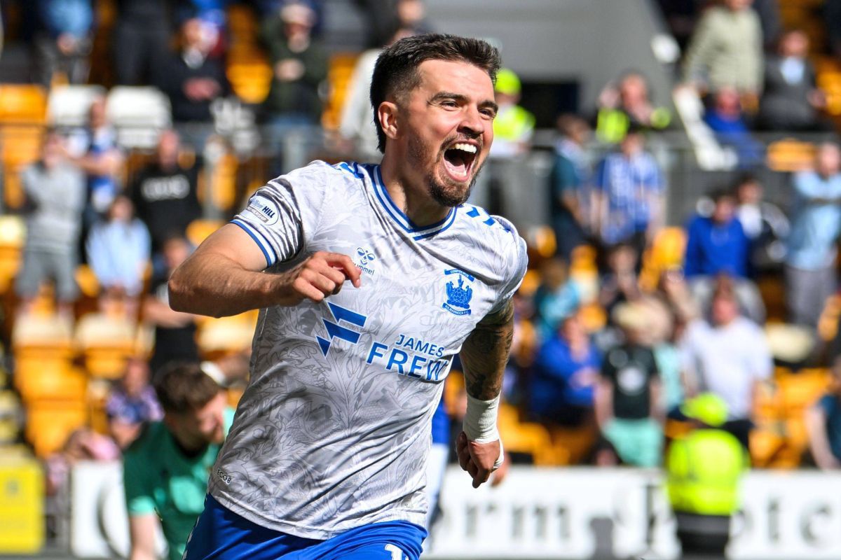 Detaliul care a ajutat-o pe Dinamo să-l transfere pe Danny Armstrong Detaliul care a ajutat-o pe Dinamo să-l transfere pe Danny Armstrong