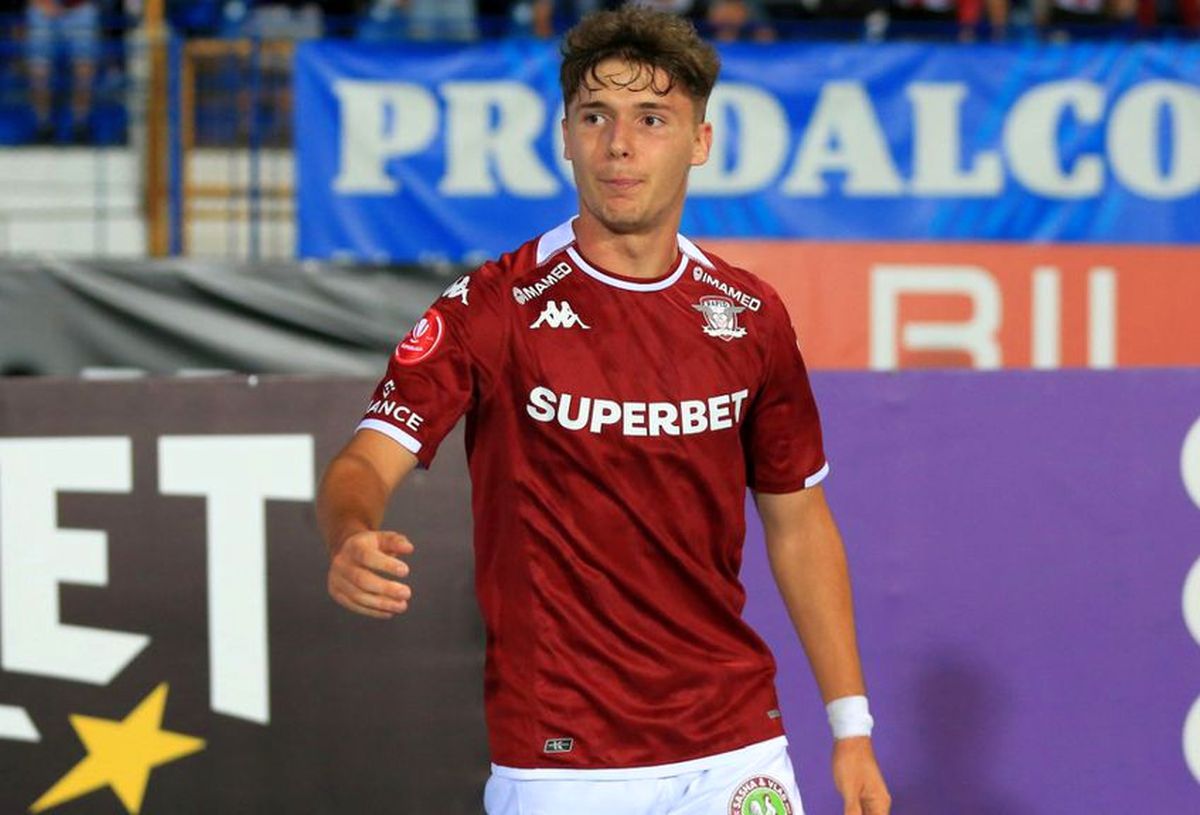 În timp ce achizițiile întârzie, Rapid negociază cedarea lui Rareș Pop în Superliga În timp ce achizițiile întârzie, Rapid negociază cedarea lui Rareș Pop în Superliga